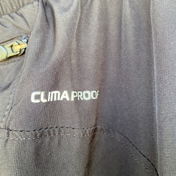 Adidas Supernova climaproof pants. Zip bottom. Size Large - Picture 4 of 5